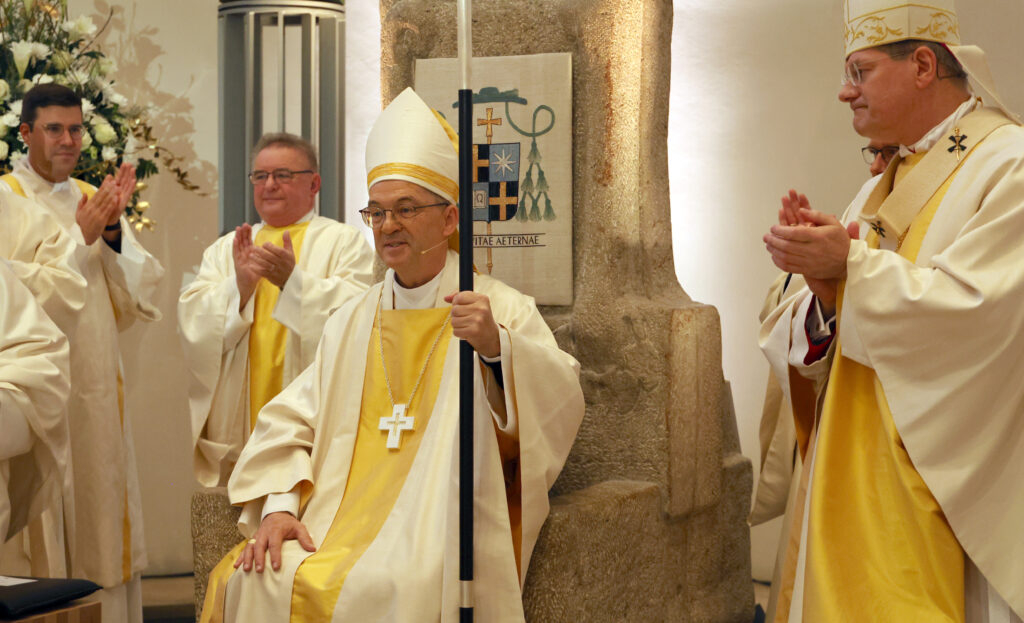 Dr. Klaus Krämer zum Bischof geweiht dieBildschirmzeitung